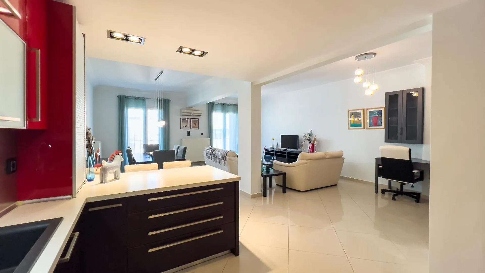 Homevision - Red - Prime Location Thessaloniki