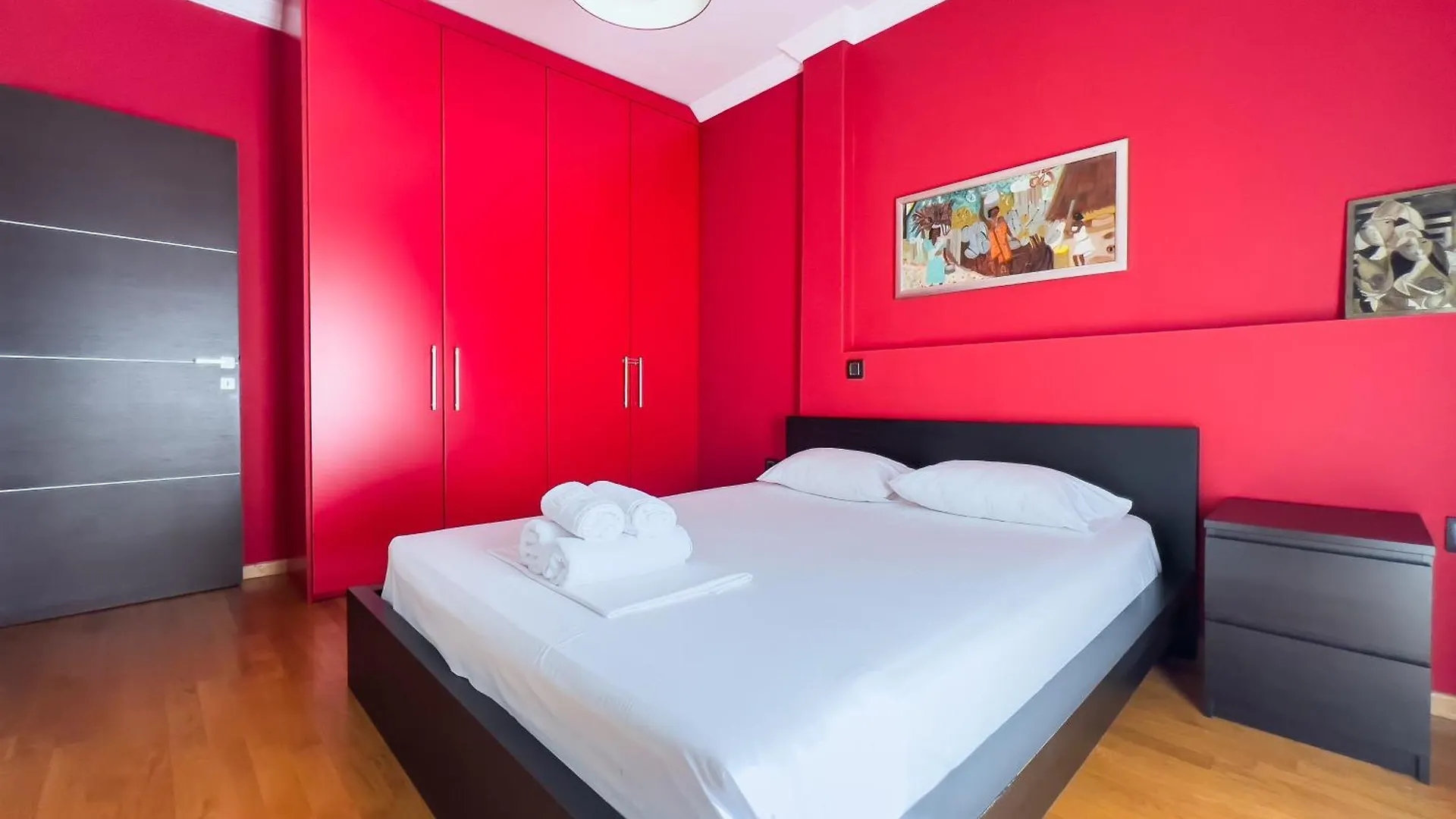 Homevision - Red - Prime Location Thessaloniki Greece