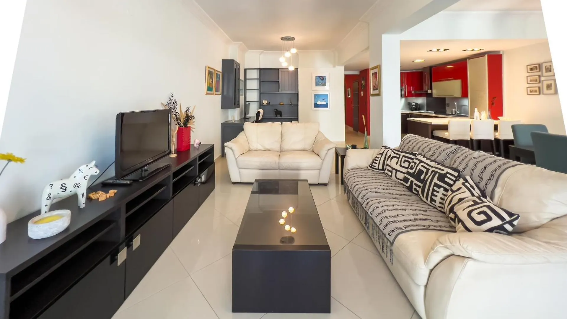 Homevision - Red - Prime Location Thessaloniki